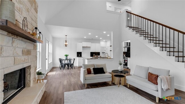 Building Photo - 105 Chesterfield Dr