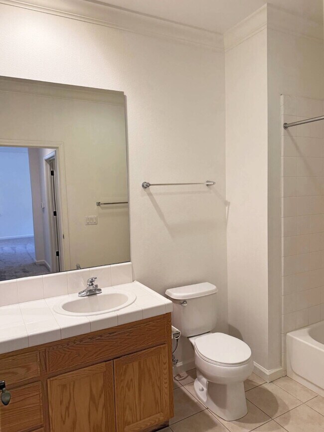 Building Photo - Eastside Sonoma | Single-Level Living Near the Plaza