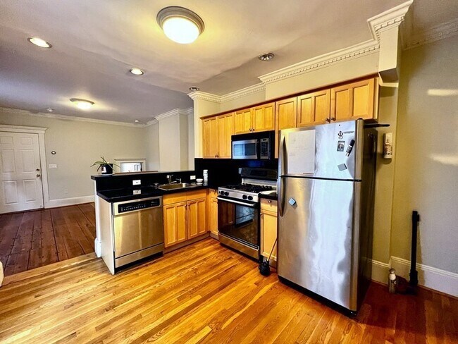 Building Photo - 36 Tremont St