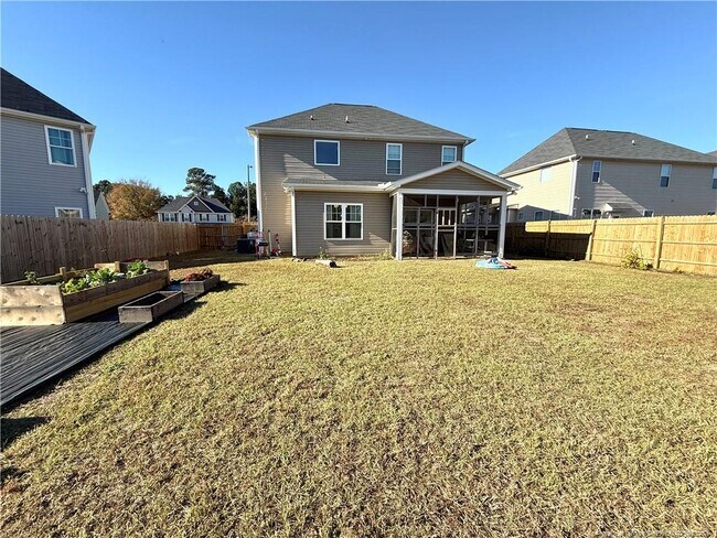 Building Photo - 2150 Stonewash Dr