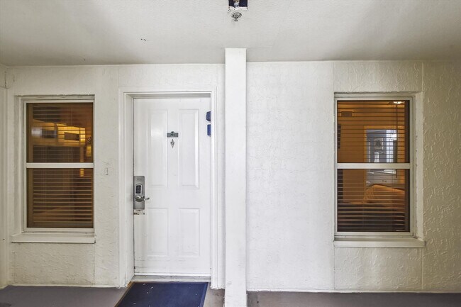 Building Photo - 104 Gulfside Ct