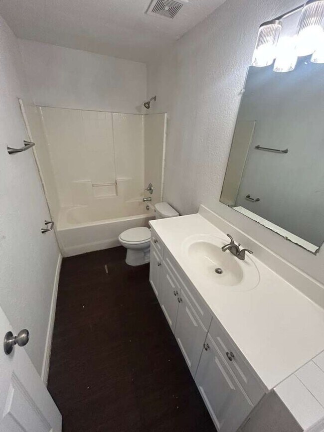 Building Photo - 2805 Spanish Bay Ln