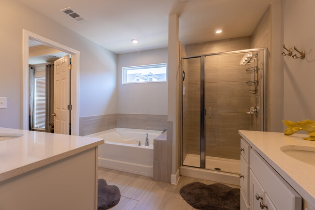 Master Bathroom - 6171 Brevard Dr SE