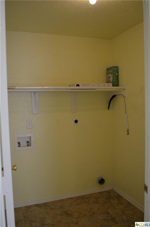 Building Photo - 3711 Lakecrest Dr