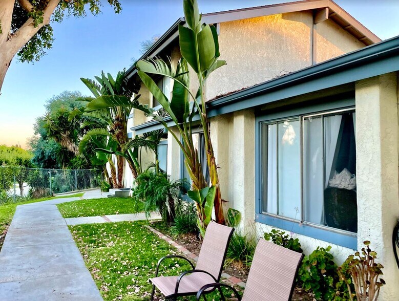 Building Photo - 17578 Orange Dr