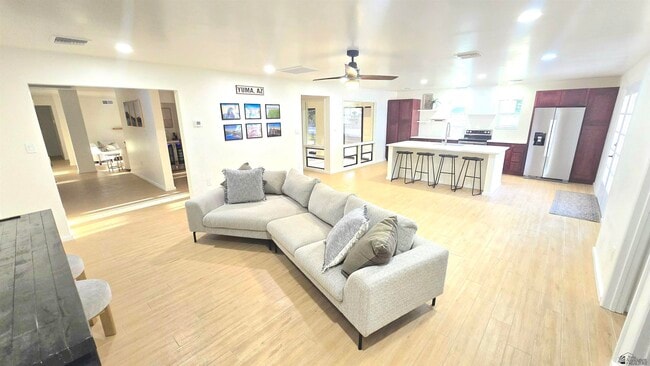 Building Photo - 2008 S 14th Ave