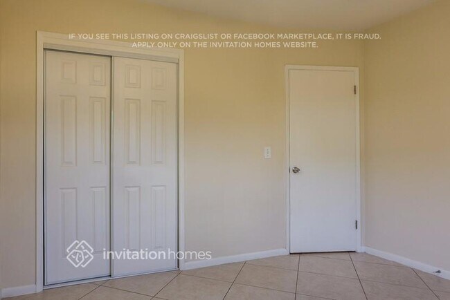 Building Photo - 401 NW 8th Ct