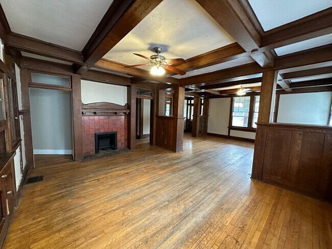 Building Photo - 161 Frambes Ave