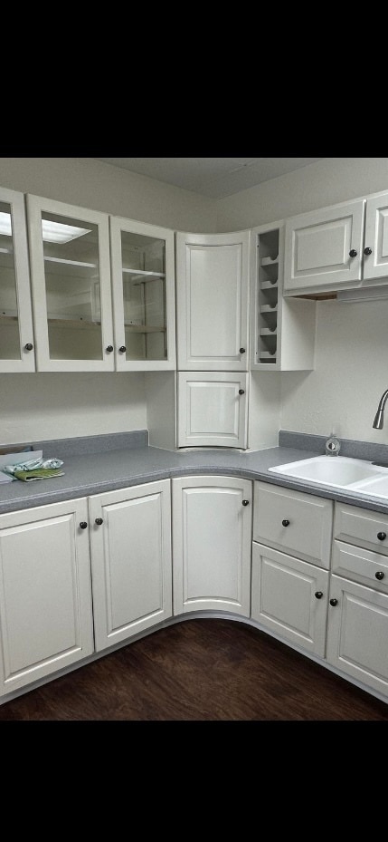 Kitchen - 1017 Tyler Ave