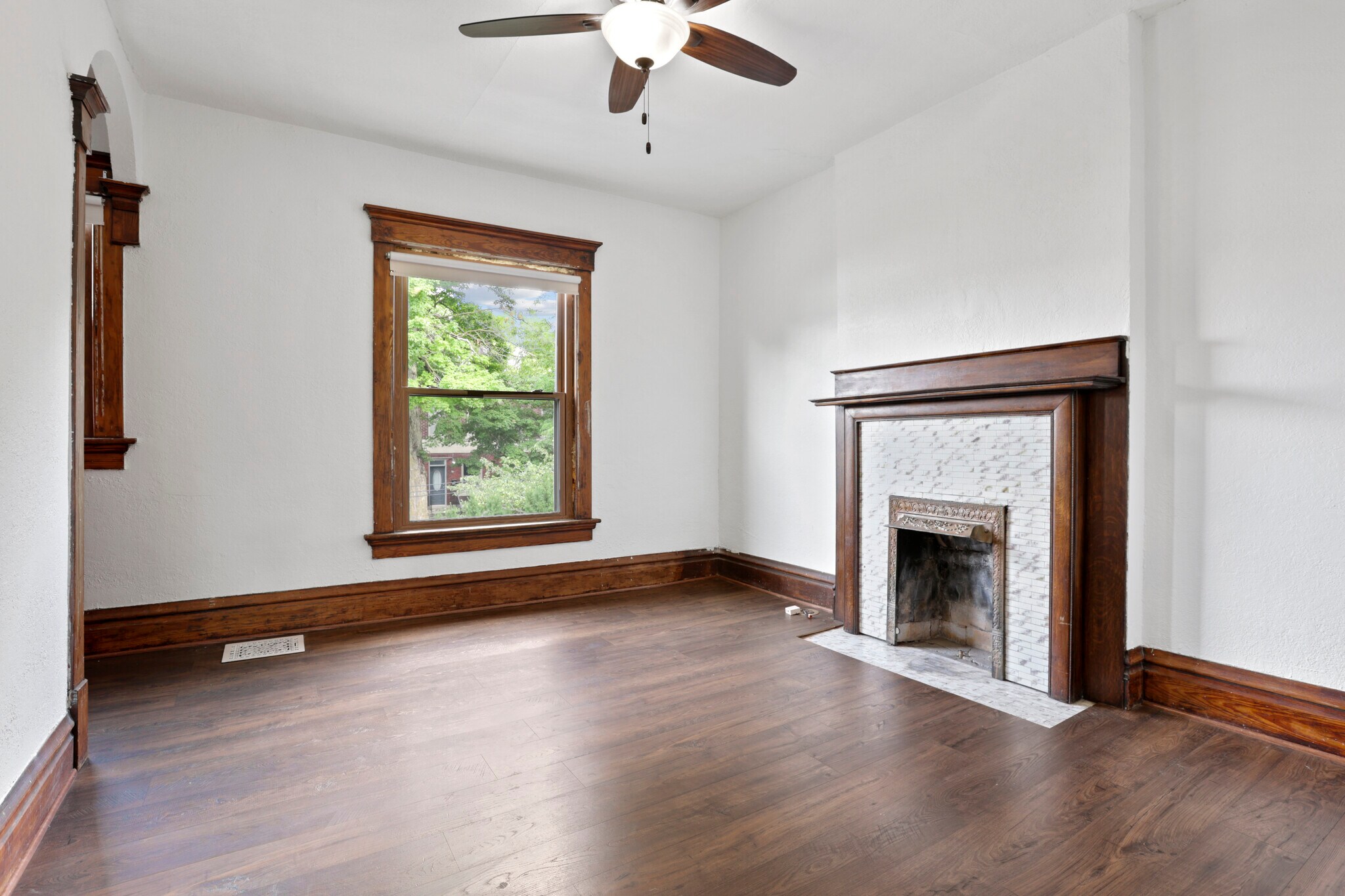 SE 2nd Floor Bedroom - 1489 Michigan Ave