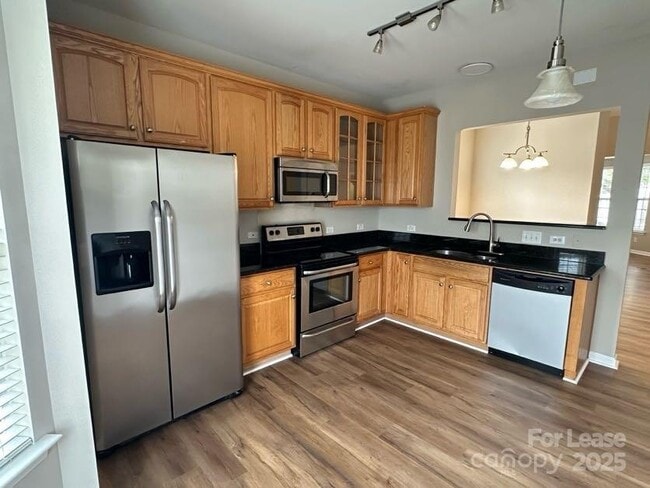Building Photo - 9440 Graywell Ln