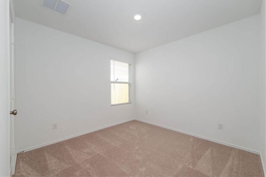 Building Photo - 320 Twilight Breeze Wy