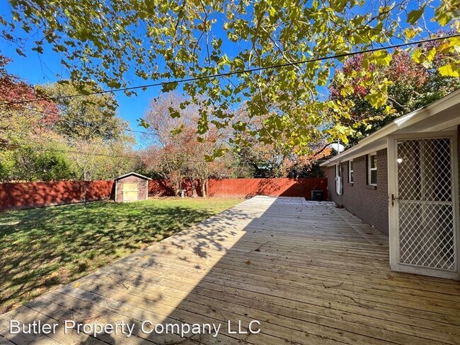 Building Photo - 10263 Casa View Dr