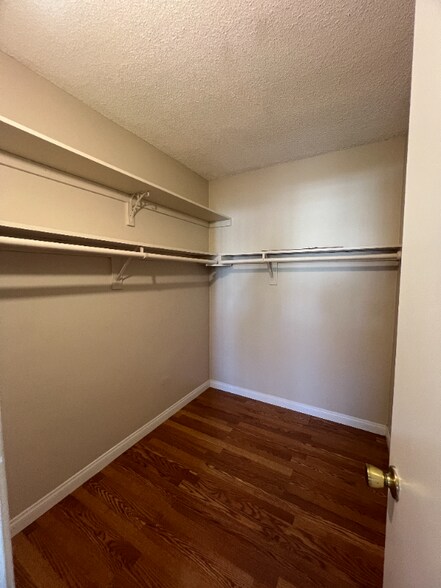 Building Photo - 10932 Palma Vista Ave