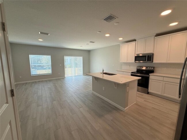 Building Photo - 14910 Harvest St