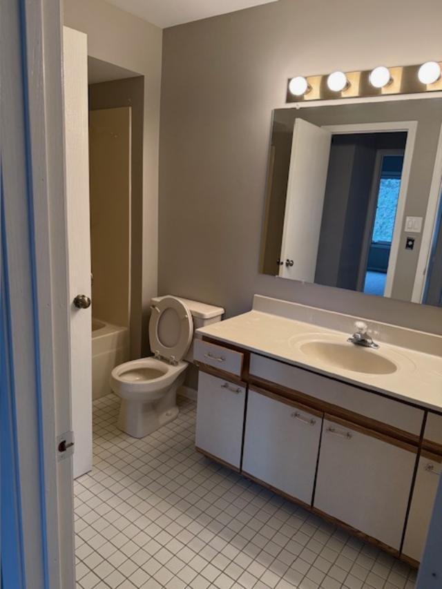 Building Photo - 9334 Drummond Dr