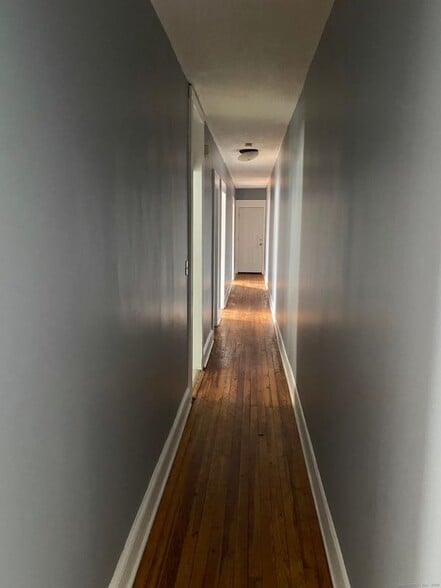 Building Photo - 117 Sherwood Ave