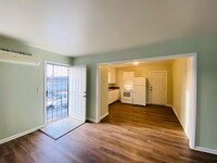 Building Photo - Richm409