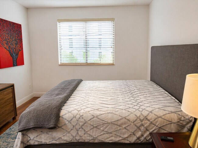 Building Photo - 233 S Federal Hwy