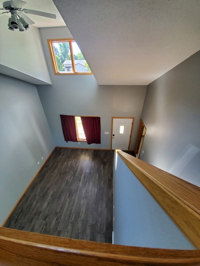 Building Photo - 5017 W Elm Ct