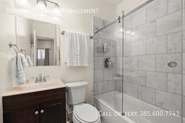 Building Photo - 807 E 500 S