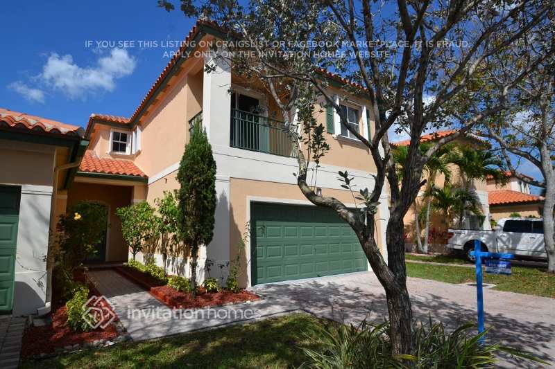 Primary Photo - 8387 NW 143rd St