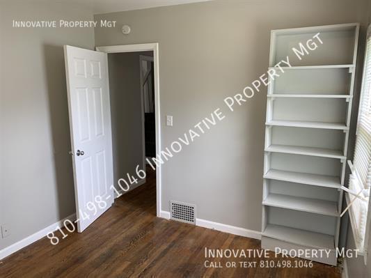 Building Photo - 1405 Lincoln Dr