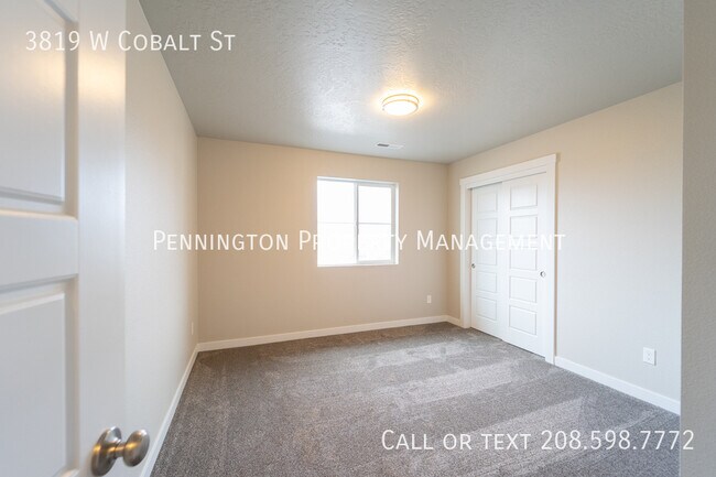 Building Photo - 3819 W Cobalt St