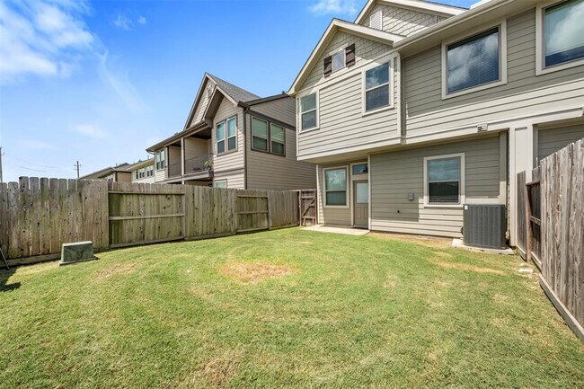 Building Photo - 5203 Pr Ter Ln