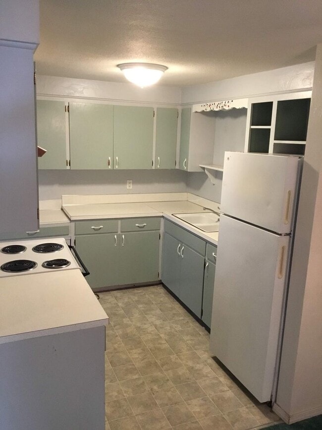 Building Photo - 2 Bedroom Duplex in Santa Clara Area
