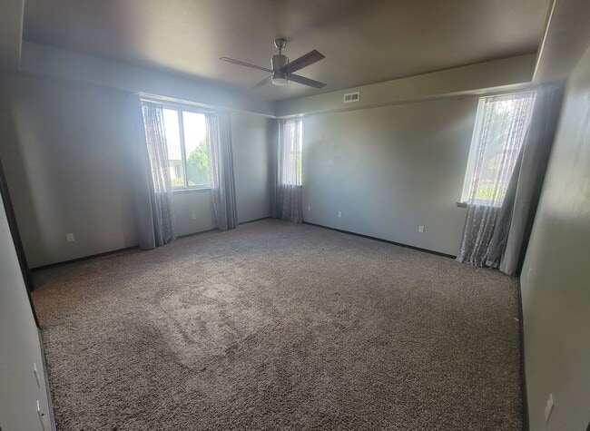 Building Photo - Peaceful Living with Views, Space & a 6 Ca...