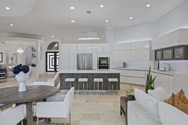 Building Photo - 2534 Golf View Dr