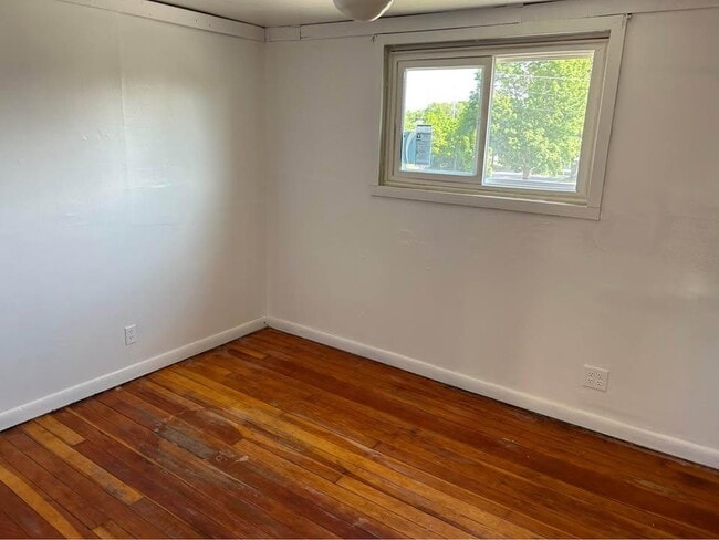 Building Photo - 304 N Wilson St