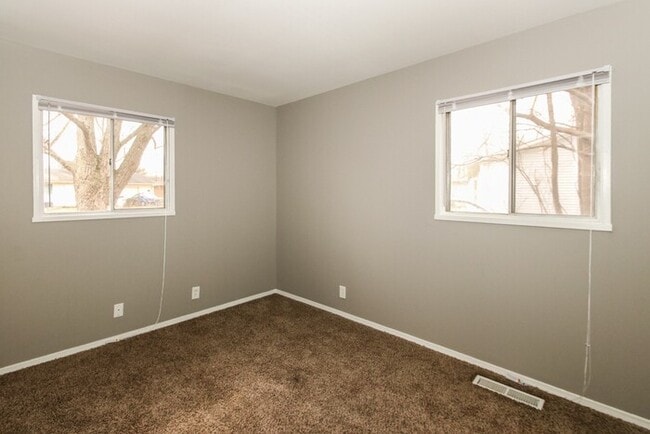 Building Photo - Adorable 3 Bedroom, 1 Bath Home in Eagleda...