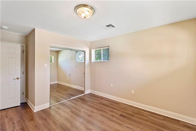 Building Photo - 7253 Onyx St