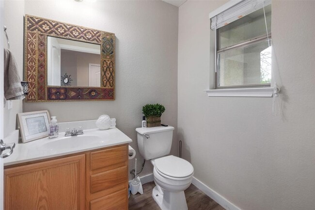 Building Photo - 5307 Viewpoint Dr