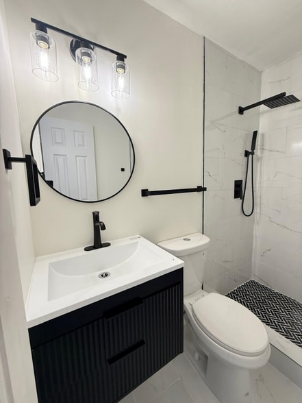 Building Photo - 320 University Blvd E