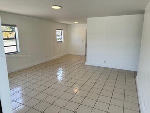 Building Photo - 6029 Polk St