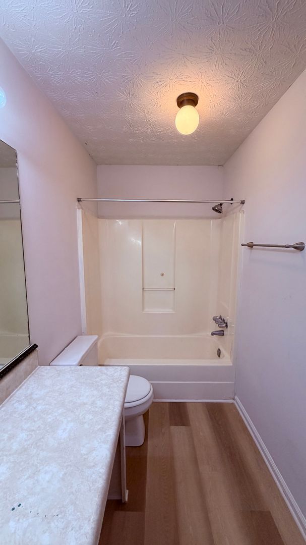 Building Photo - Snellville 2 Bed-2.5 Bath Townhouse, BRAND NEW KITCHEN and Flooring, End Unit