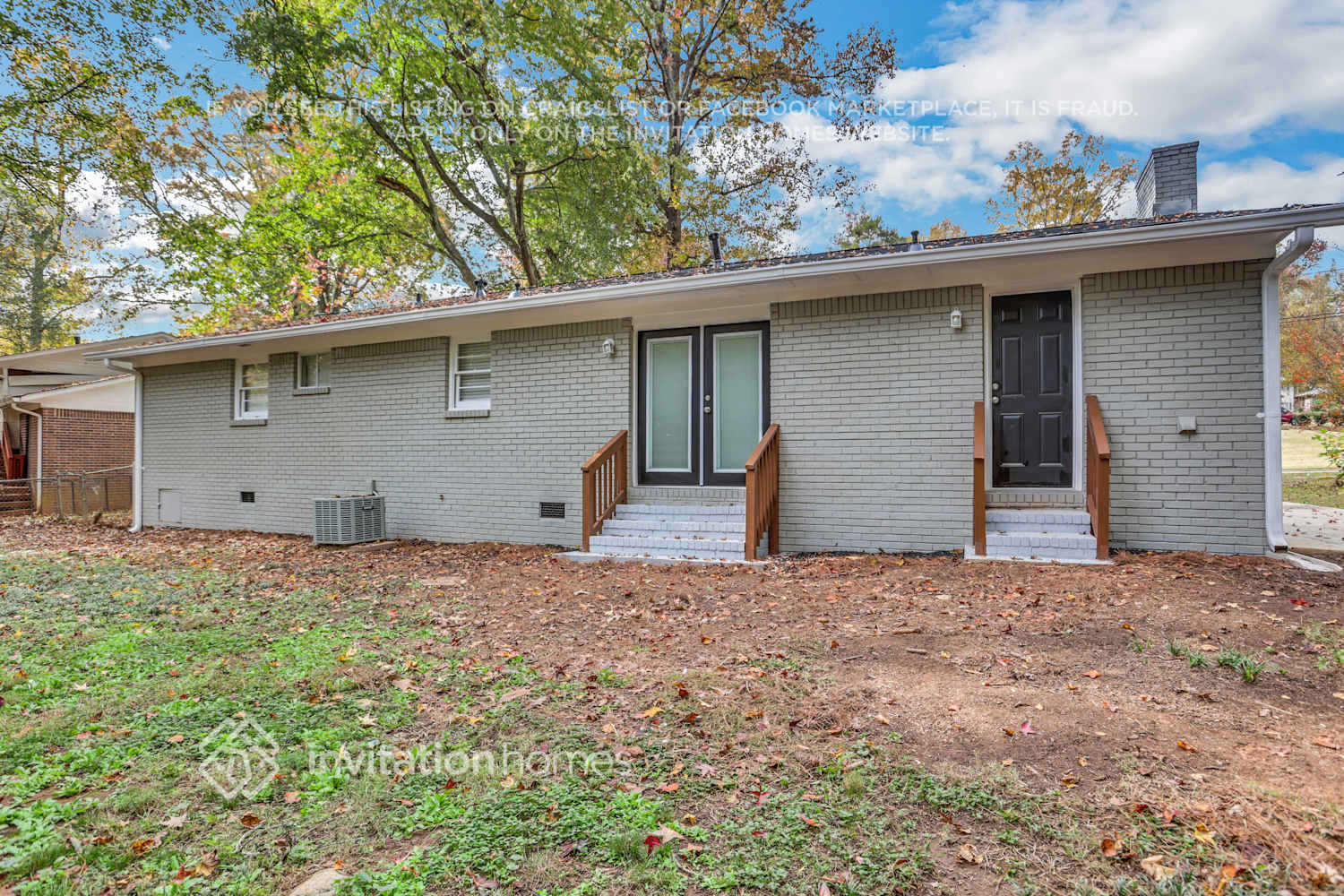 Building Photo - 3724 Manhattan Dr
