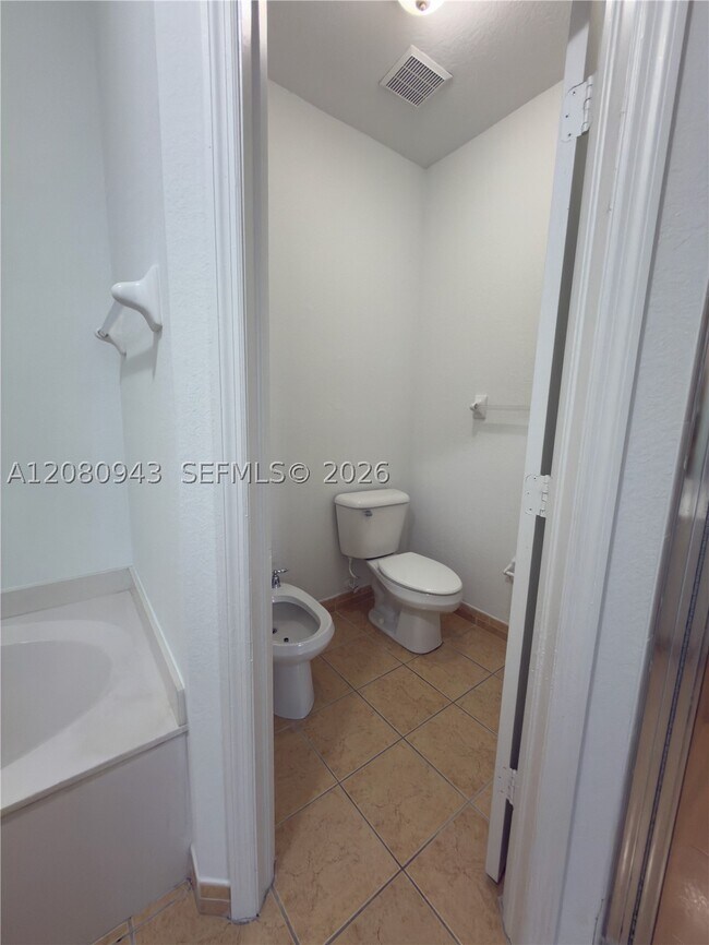 Building Photo - 7978 SW 166th Pl