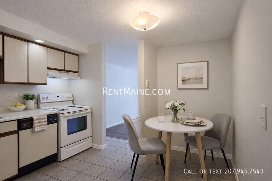 Building Photo - 20 Tall Pines Dr