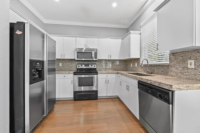 Building Photo - 5049 Starblaze Dr