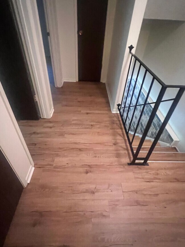 Building Photo - Epic REA: Cozy 2BR Near UC Davis w/ Garage...
