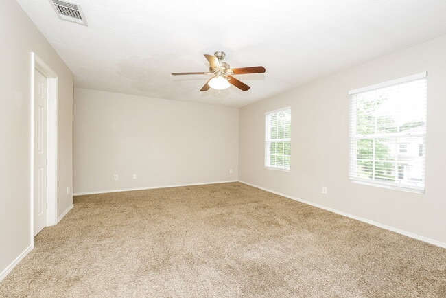 Building Photo - 5624 Dory Dr