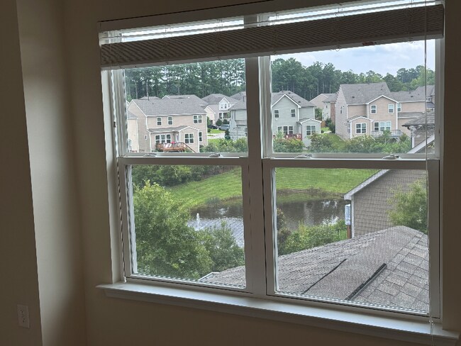 Building Photo - 925 Lemster Lane