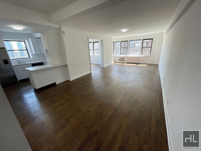 Building Photo - 96-95 5th Ave