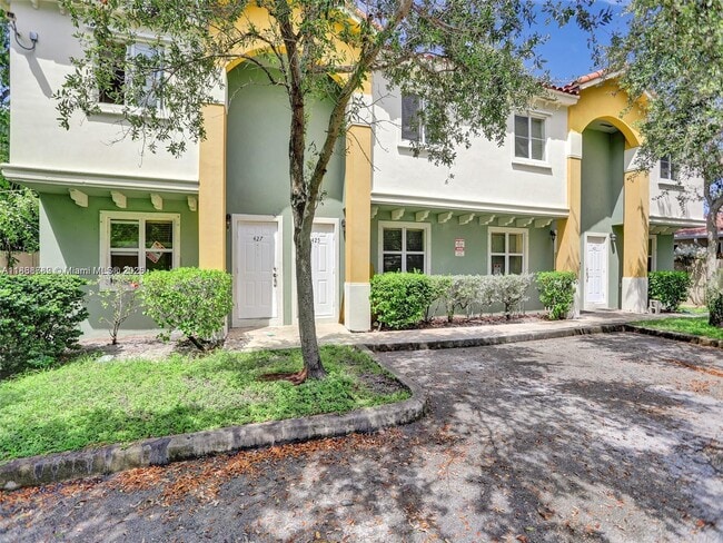 Building Photo - 425 NW 40th Ct