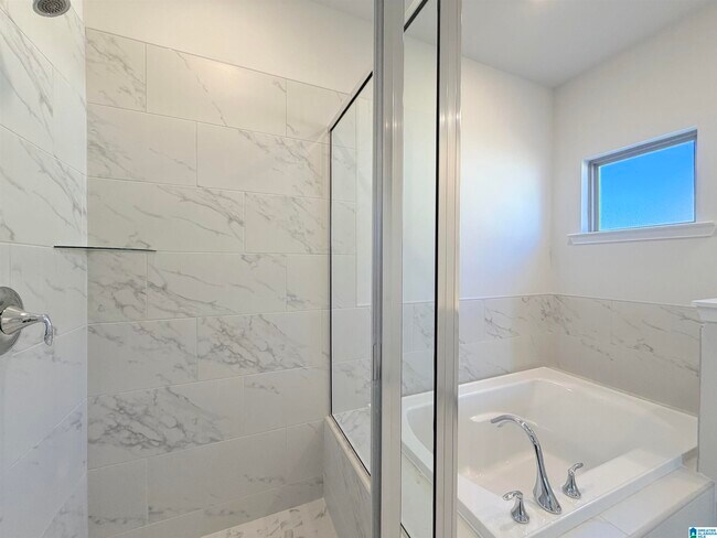 Building Photo - 214 Stockyard Cir