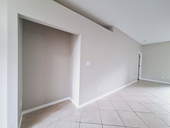 Building Photo - Beautiful 3 Bed 2 Bath Home in Apopka!!!